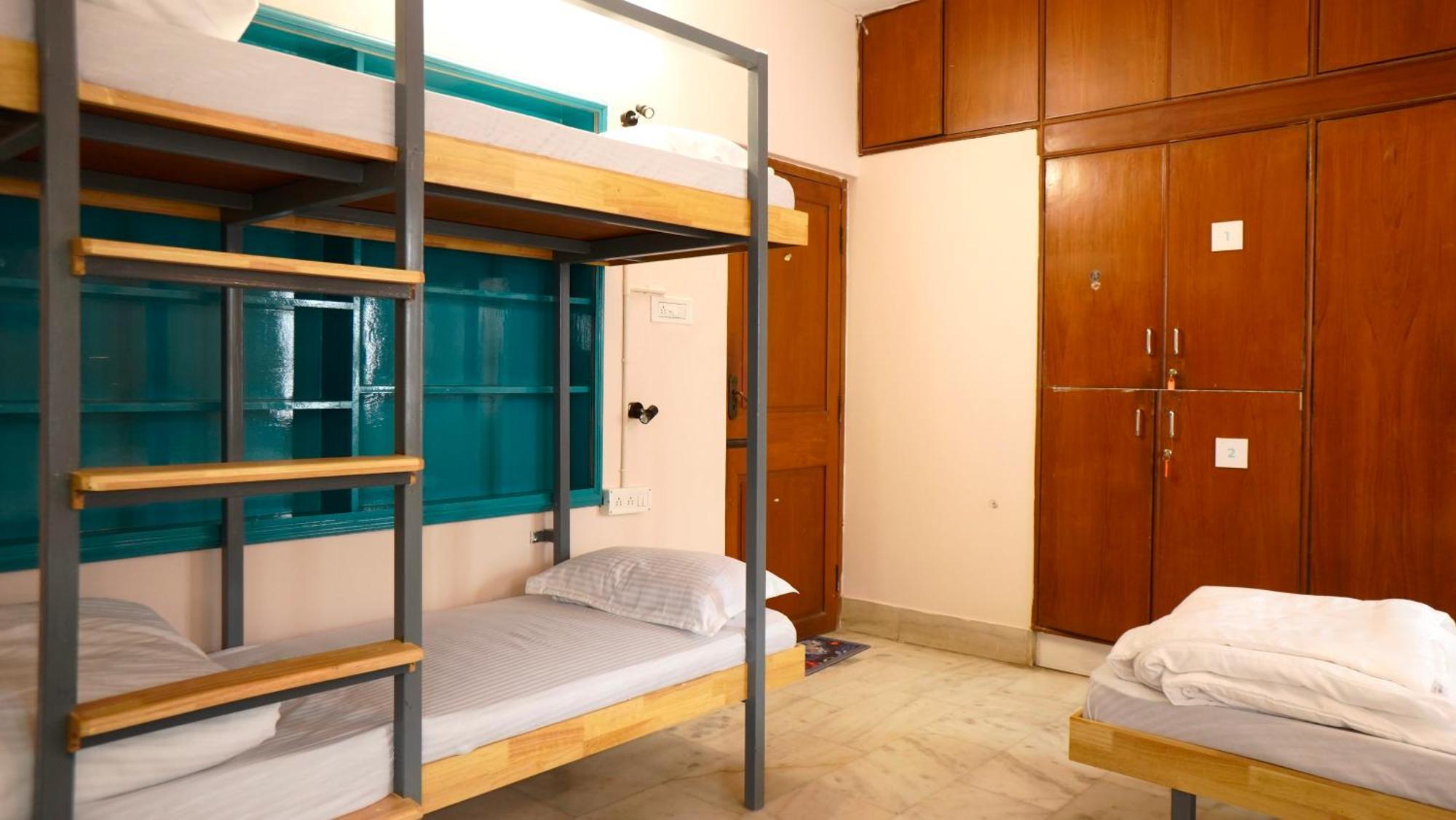 Roambay - Gokulam Hostel Májszúr Kültér fotó