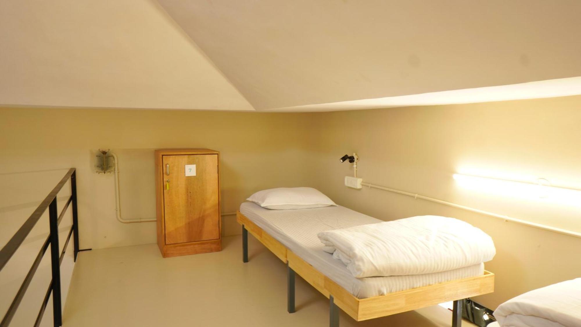 Roambay - Gokulam Hostel Májszúr Kültér fotó